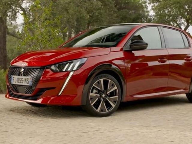 Trnavský Peugeot 208 a Volkswagen Multivan T6.1