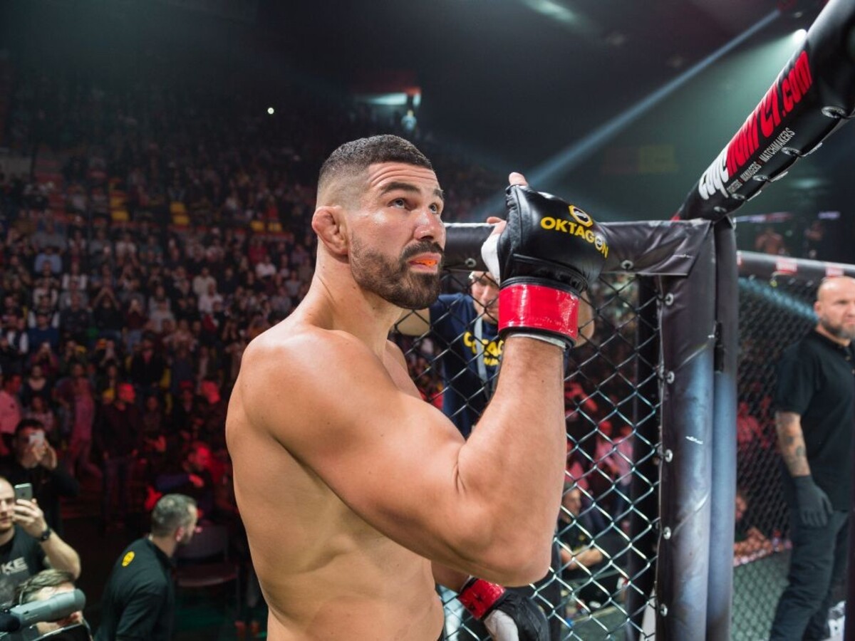 Attila Végh zápasenie MMA 1140px (TASR/Peter Dzurjanin)