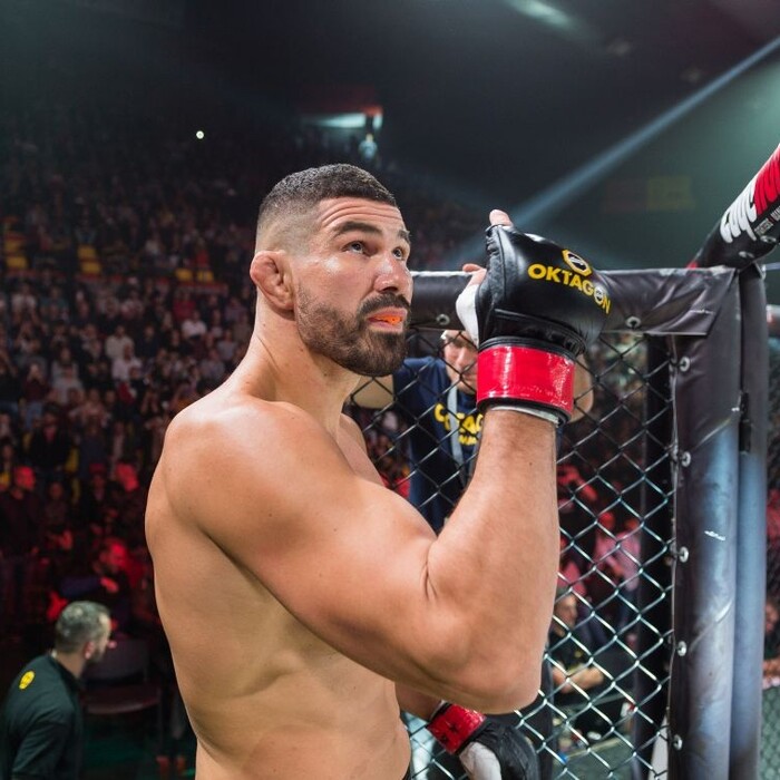 Attila Végh zápasenie MMA 1140px (TASR/Peter Dzurjanin)