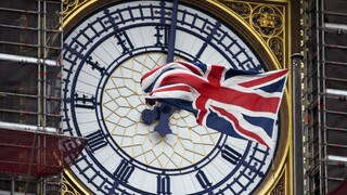 EÚ žiada od Británie eurokomisára, čas vyprší na konci týždňa