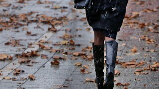 Policajti rozbili gang, ktorý zo Slovenska lákal mladé dievčatá