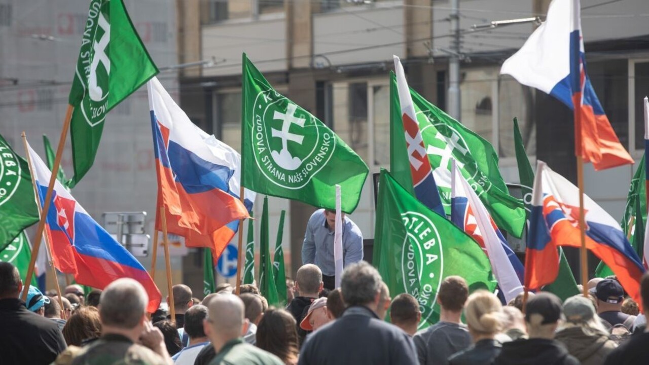 Kotlebovci podpísali dohodu o spolupráci so štyrmi stranami