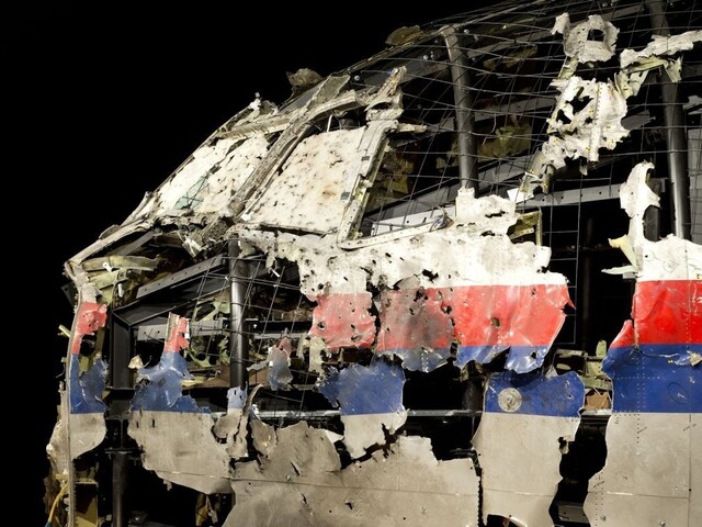 Objasňujú zostrelenie MH17, povstalci mali tesné väzby na Rusko