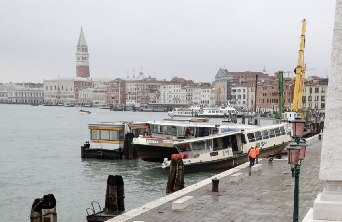 italy-venice-flooding-56334-b84c543801c443ad8fab9988346b240a_5ca23d09.jpg