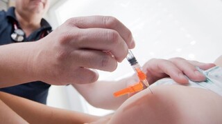 Osýpky dostali stovky ľudí, Nemci schválili povinné očkovanie