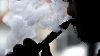 Počet obetí e-cigariet sa v USA zvýšil, príčina je nejasná