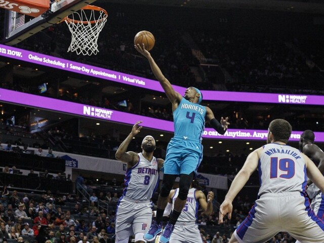 NBA: Charlotte si pripísali piate víťazstvo, zdolali Detroit