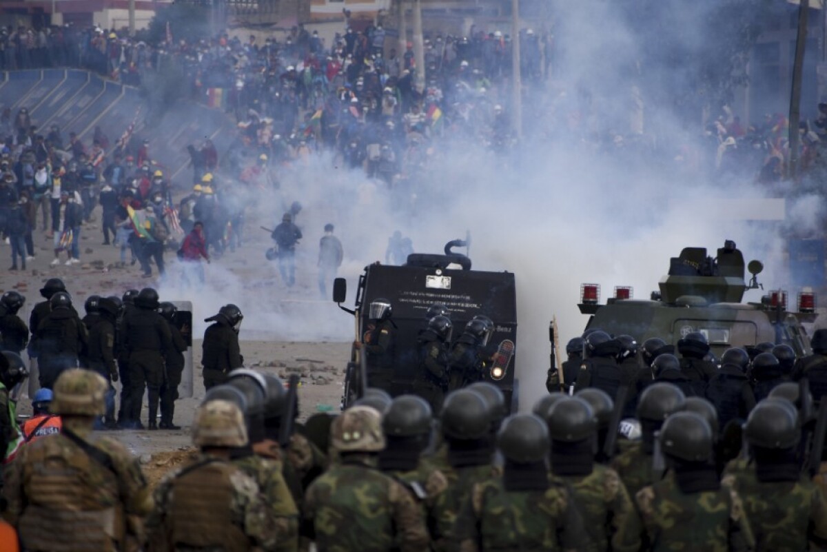 bolivia-protests-13839-c1704d7562b240fcb846f0e6adef78e6_af5e39fe.jpg