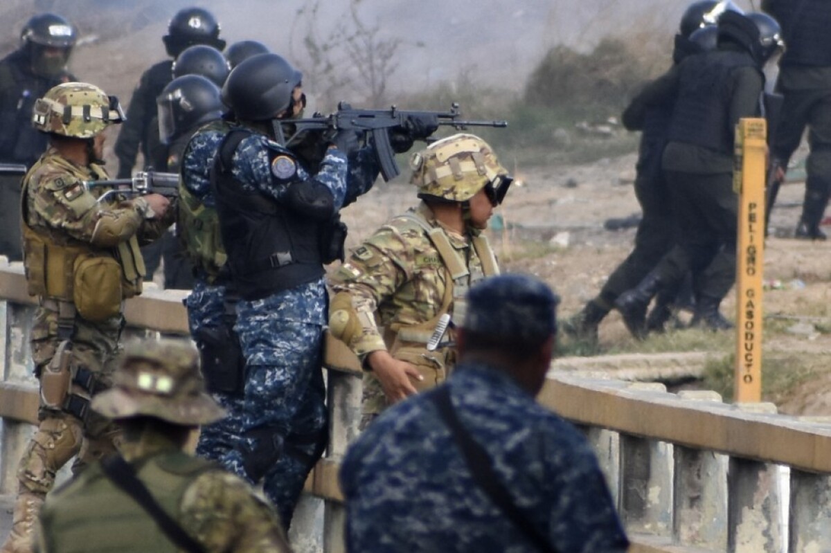 bolivia-protests-82261-32f9c56b52364b80b1664e4883bdc65b_8b5e58c0.jpg