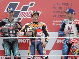 Márquez oslávil titul ďalším víťazstvom, predbehol Francúza
