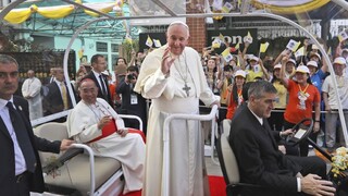 Pápež v Thajsku prisľúbil väčšiu spoluprácu cirkvi a budhistov