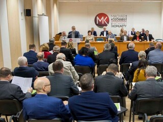 Volebného lídra si vybrali aj maďarské mimoparlamentné strany