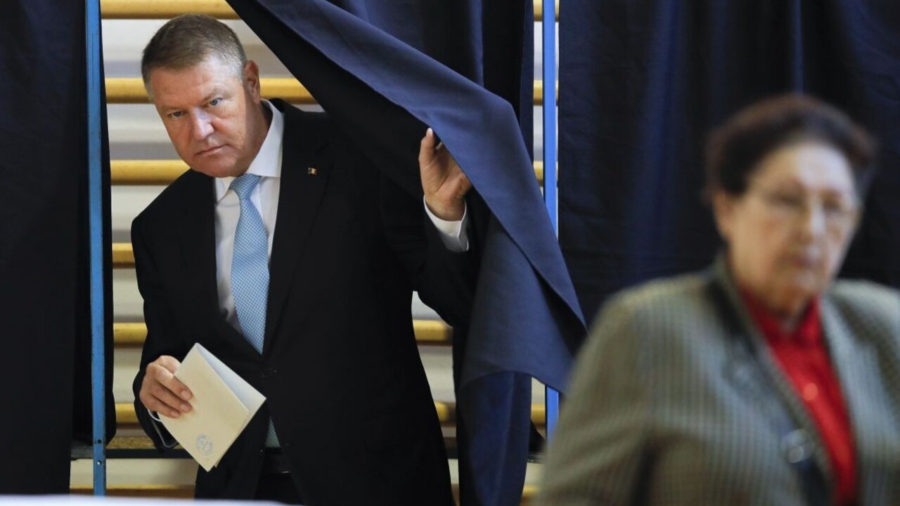 Rumuni si volia prezidenta, favoritom druhého kola je Iohannis