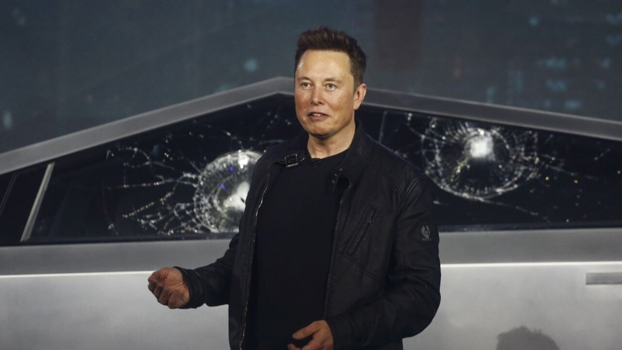 Musk už vie, prečo sa rozbili sklá na nerozbitnom Cybertrucku