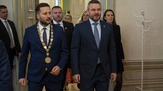Vláda dá Bratislave špeciálny príspevok, odpustia jej aj úver