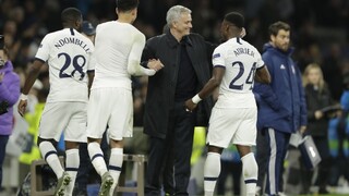 Mourinho zvládol svoju premiéru, Tottenham otočil zápas