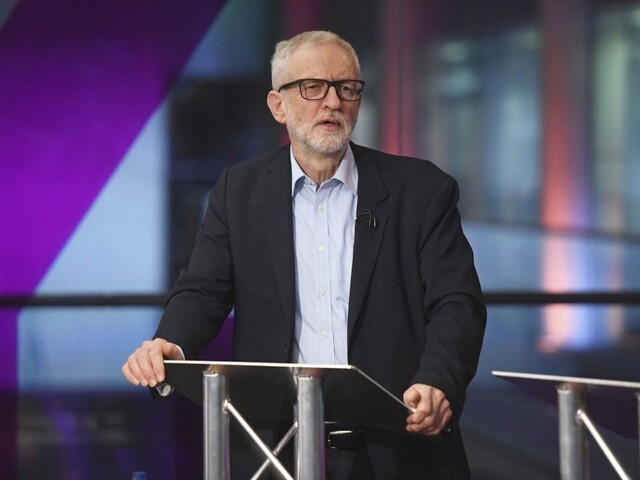 Debata medzi Johnsonom a Corbynom nebola, šéf labouristov ju zrušil