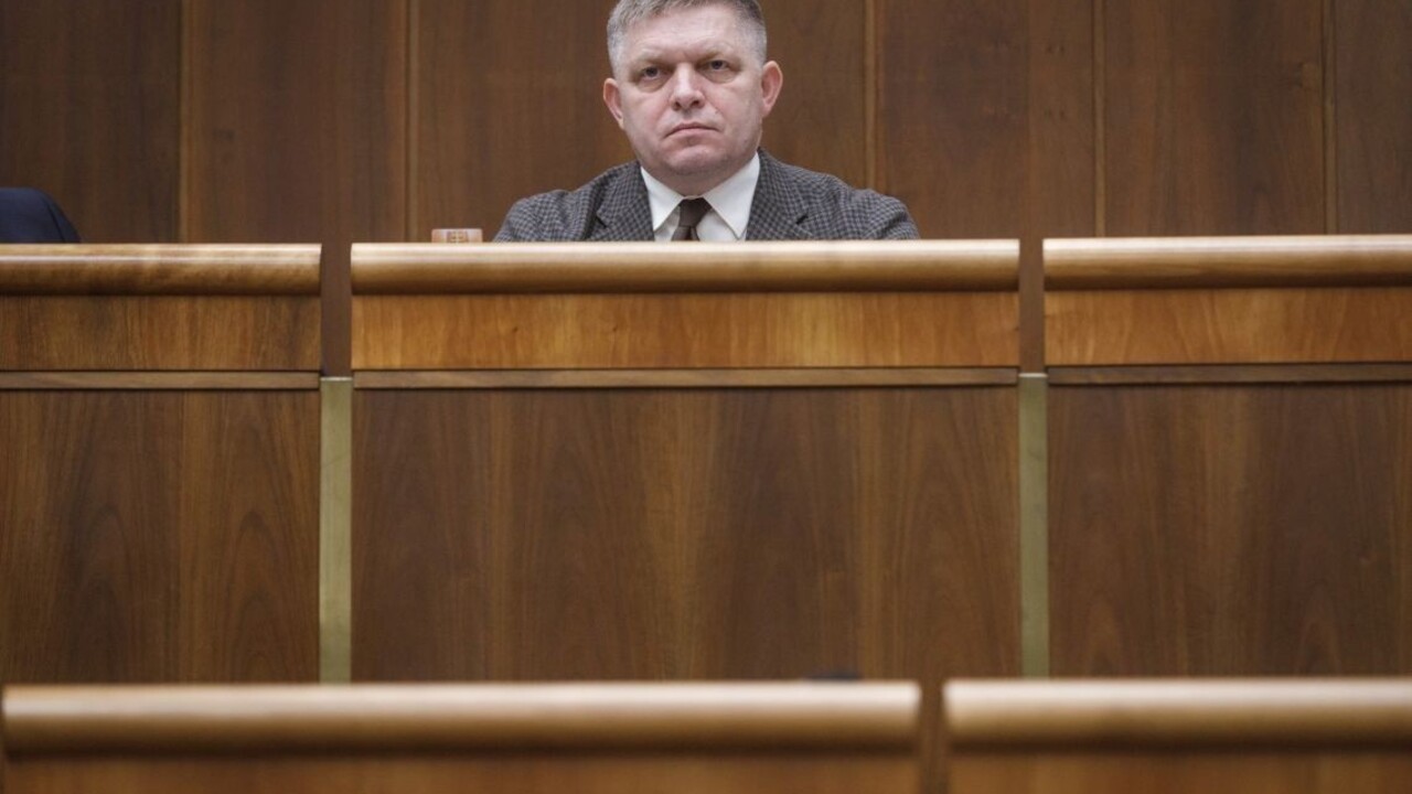 Brexit môže podľa Fica ohroziť zlato SR. Bude mimoriadna schôdza