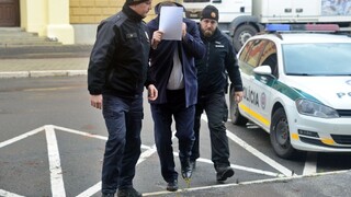 Súd rozhodol o väzbe pre šéfa Tiposu. Zostáva na slobode