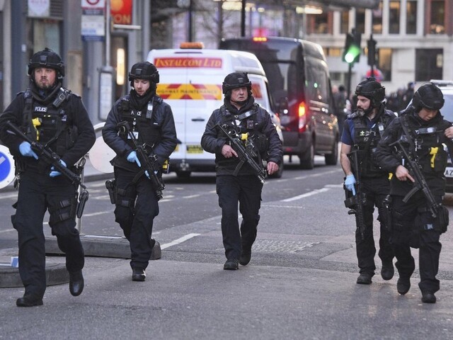 V minulosti bol odsúdený. Zverejnili meno útočníka z London Bridge
