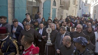 Pápež potešil pútnikov, do Betlehema vrátil vzácnu relikviu