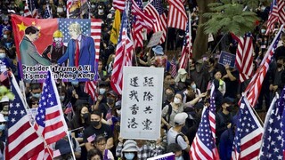 Hongkong ďakuje USA, ľudia v uliciach oslavujú nový zákon o demokracii
