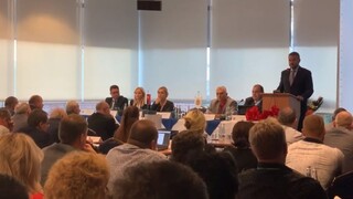 Kupoval hlasy, tvrdí Matovič o premiérovi. Odbory to odmietli