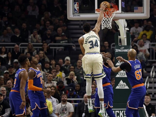 NBA: Milwaukee zvíťazilo s najvyšším rozdielom vo svojej histórii