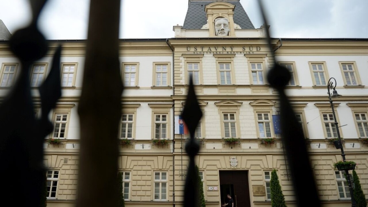 Moratóriom sa môžu zaoberať prednostne, tvrdí ústavný sudca