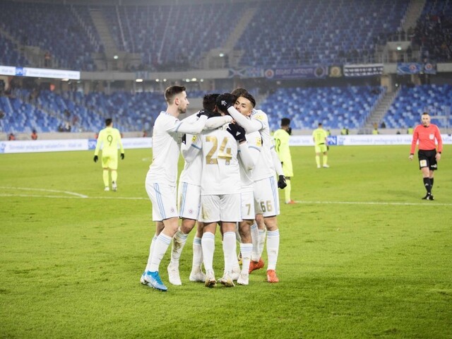 Slovan sa prebojoval do štvrťfinále, o postupe rozhodla efektivita
