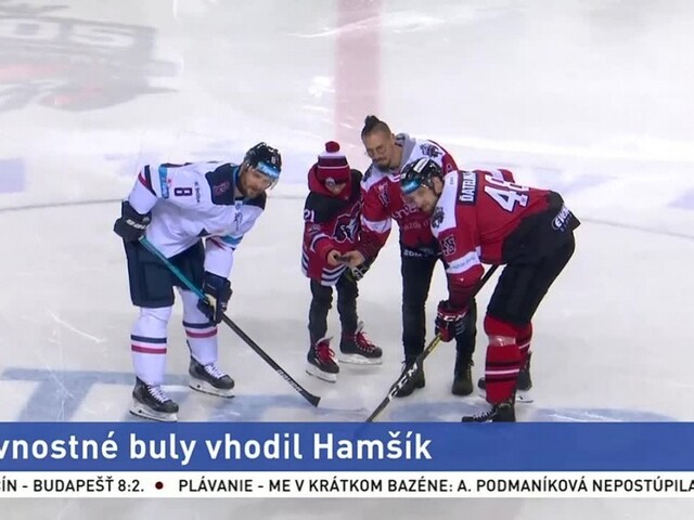 Hamšík na ľade. Futbalová hviezda otvorila mikulášsky zápas