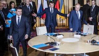 Putin a Zelenskyj sa na summite o Ukrajine zhodli aj na prímerí