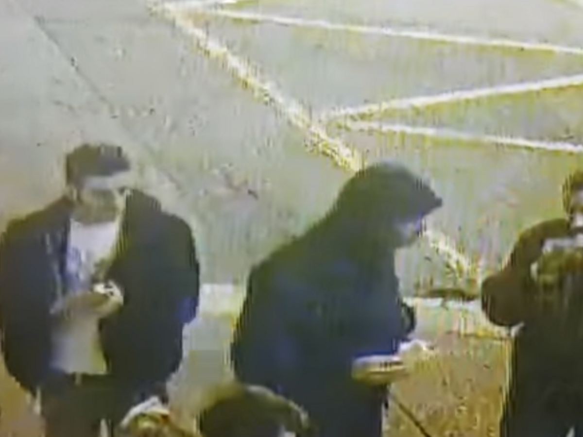 Mužov, ktorí mali zabíjať v Bratislave, vydajú na Slovensko