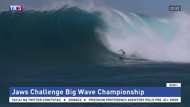 Zdolali 15-metrové vlny. Na Havaji sa surfovalo na Jaws Challenge