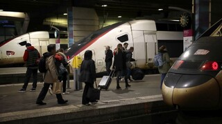 Francúzi majú obavy, štrajk môže ohroziť dopravu počas Vianoc
