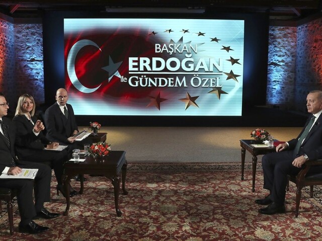 Erdogan sa bráni pred sankciami, USA hrozí zavretím základne