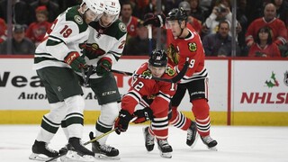 NHL: Chicago zastavilo sériu prehier, Kane sa blysol hetrikom