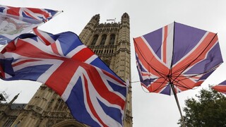 Johnson prechodné obdobie nepredĺži, chce si ho poistiť zákonom