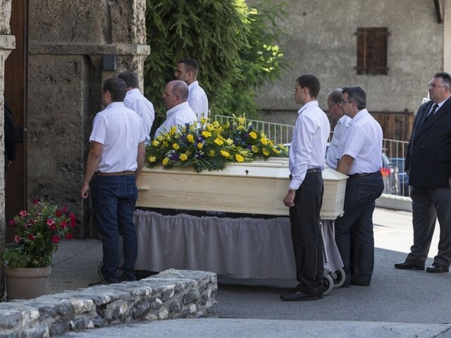 Lacné truhly končia, pohrebníctvo chce byť ekologickejšie