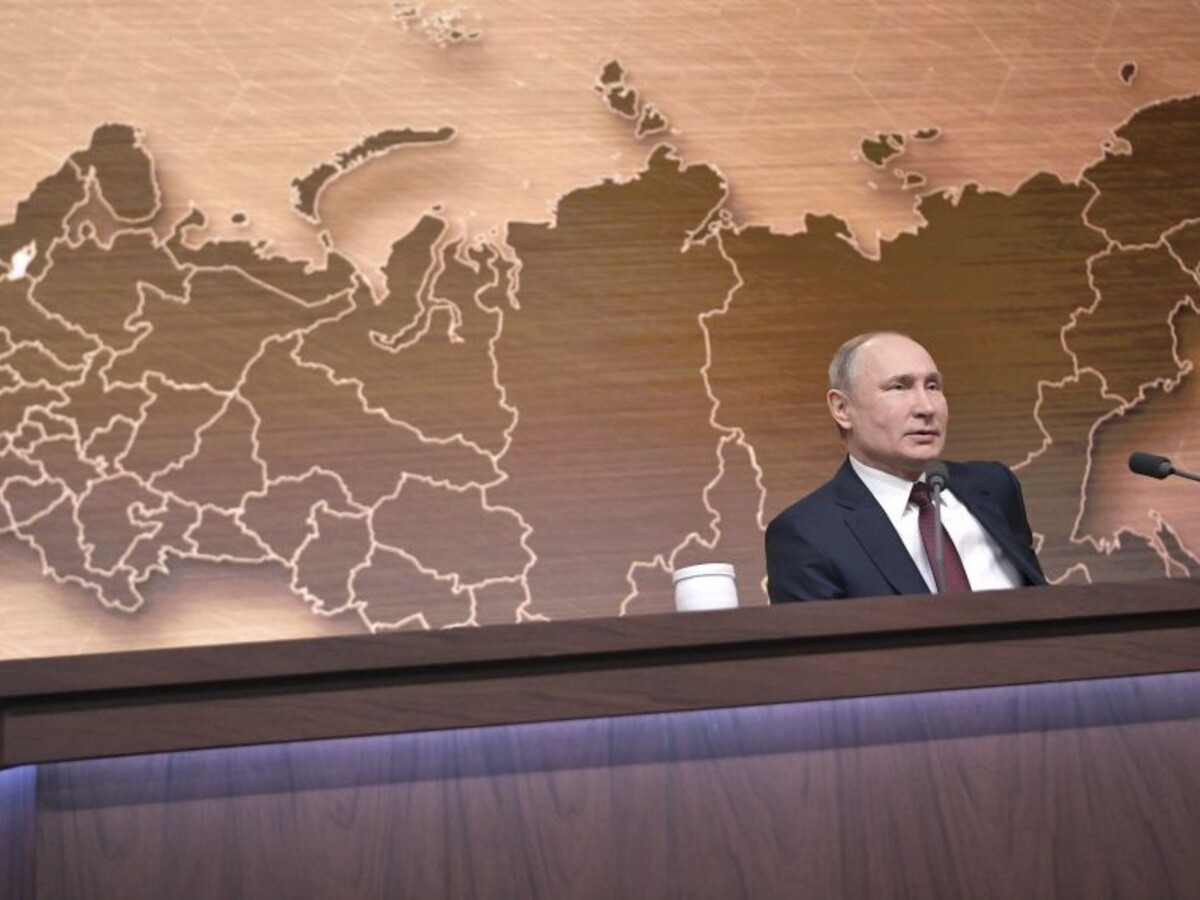 Nepoznáme dôvod zmeny klímy, tvrdil Putin na výročnej tlačovke