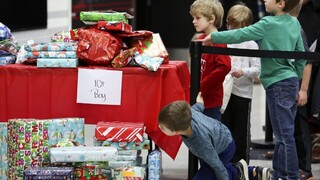 Vianoce zaťažujú žalúdky, ale aj peňaženky. Pozor na pôžičky