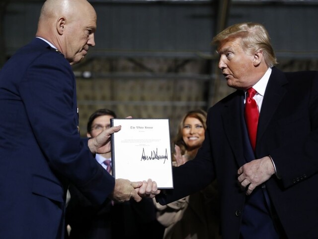 USA budú mať jeden z najvyšších rozpočtov na obranu v dejinách
