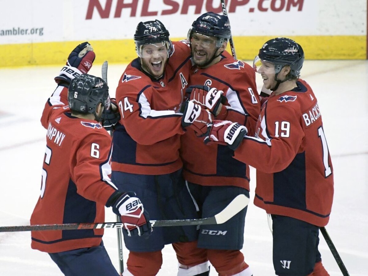NHL: Washington sa ukázal v plnej sile. Pánik prispel gólom