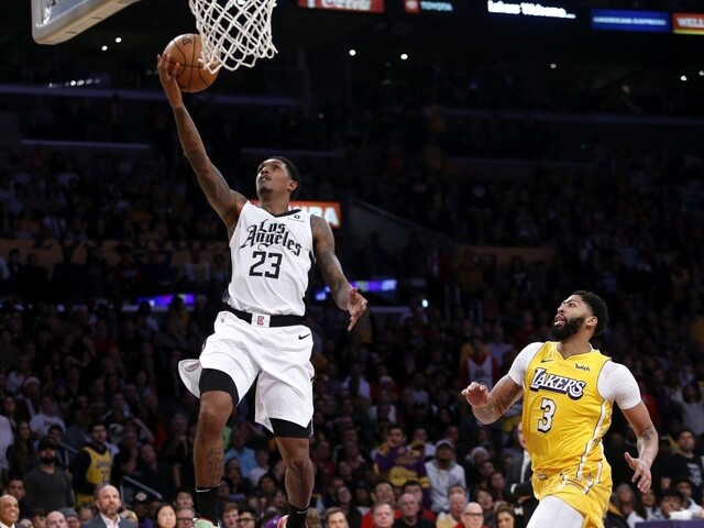 NBA: V mestskom derby boli lepší Clippers, Leonard s 35 bodmi