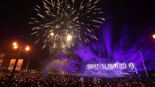 Na webe diskutovali o pyrotechnike na Silvestra. Pridal sa aj Vallo