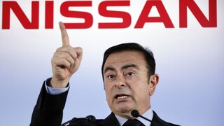 Obvinený Exšéf Nissanu opustil Japonsko. Vraj nejde o útek