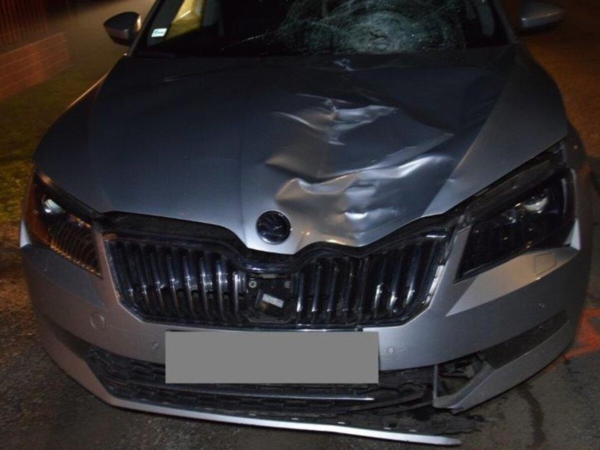 Tragédia na východe, ženu náraz auta odhodil pod druhé vozidlo