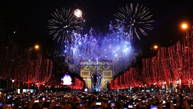france-new-year-61068-a9968ccbe97a44dab3c48d875d2f0fb2_ac1100ae-4bc0-1fce.jpg