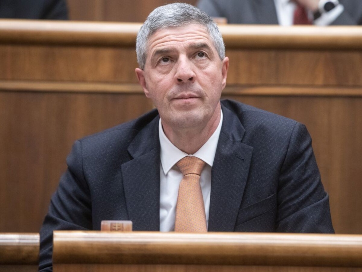 Spoluprácu strán prekazil aj vplyv zo zahraničia, tvrdí Bugár