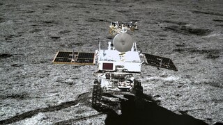 Pred rokom pristála čínska sonda na Mesiaci, skúmajú jeho odvrátenú stranu